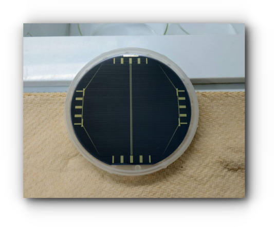 4吋晶圓之太空用太陽電池元件
